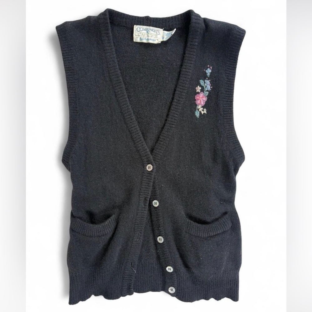 Vintage 90’s floral hand embroidered black cardigan sweater vest